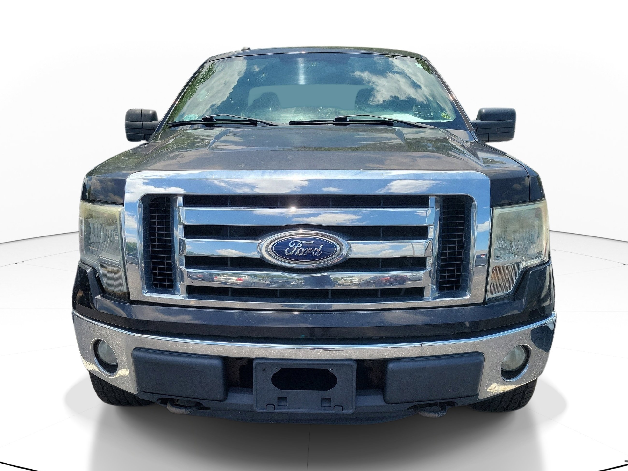 Used 2011 Ford F150 XLT AWD/4WD image 2