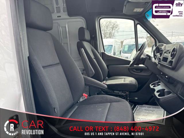 Used 2023 Mercedes-Benz Sprinter 2500 image 10