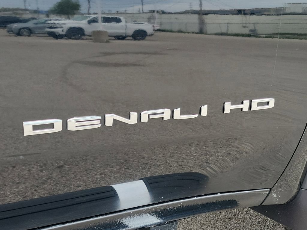 Used 2023 GMC Sierra 2500 Denali w/ Denali Ultimate Package AWD/4WD image 7