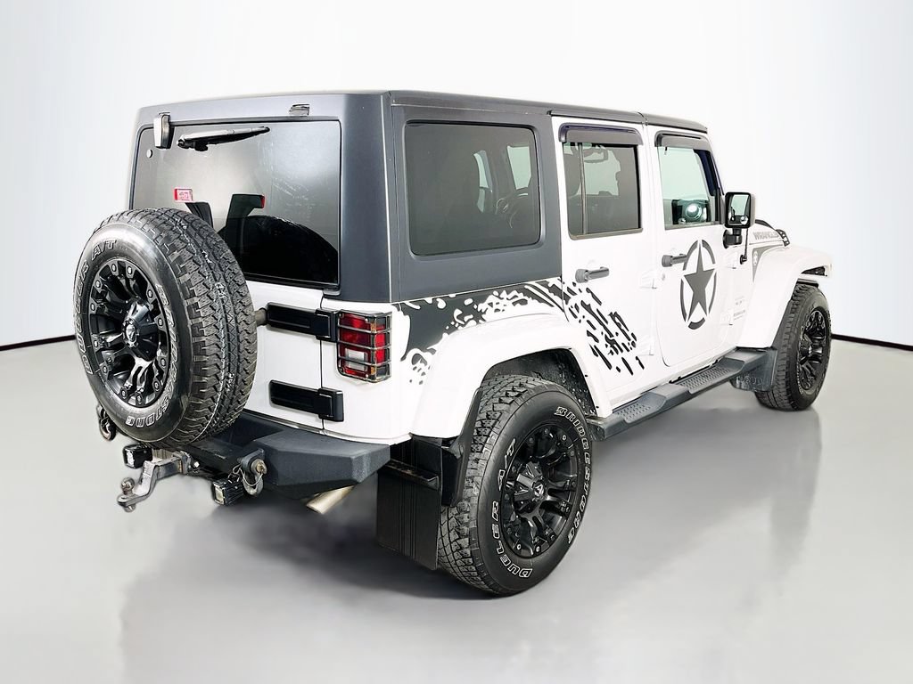 Used 2017 Jeep Wrangler Unlimited Sahara w/ Dual Top Group AWD/4WD image 7
