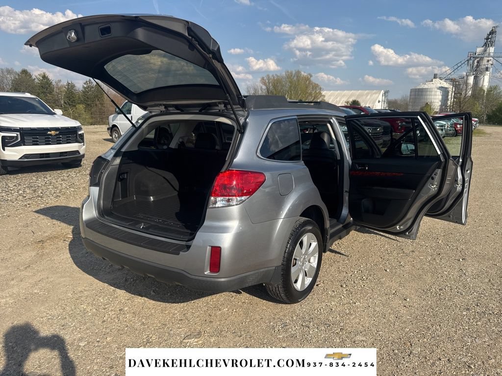 Used 2010 Subaru Outback 2.5i Limited AWD/4WD image 37