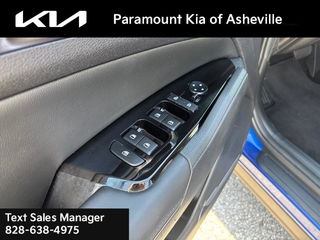 Certified 2024 Kia Sportage EX image 18