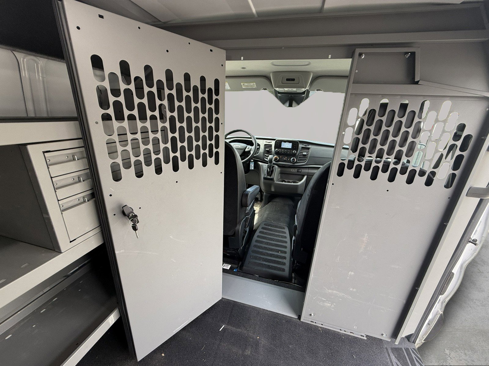 Used 2023 Ford Transit 250 Low Roof RWD image 21