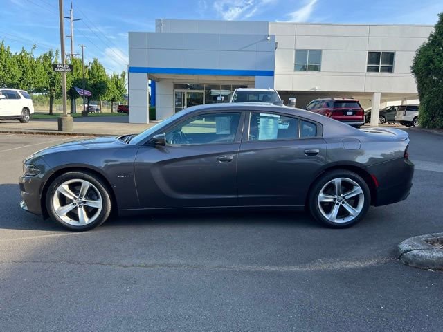 Used 2016 Dodge Charger R/T RWD image 4
