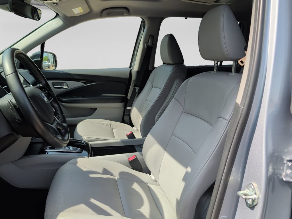 Used 2019 Honda Pilot Touring image 17