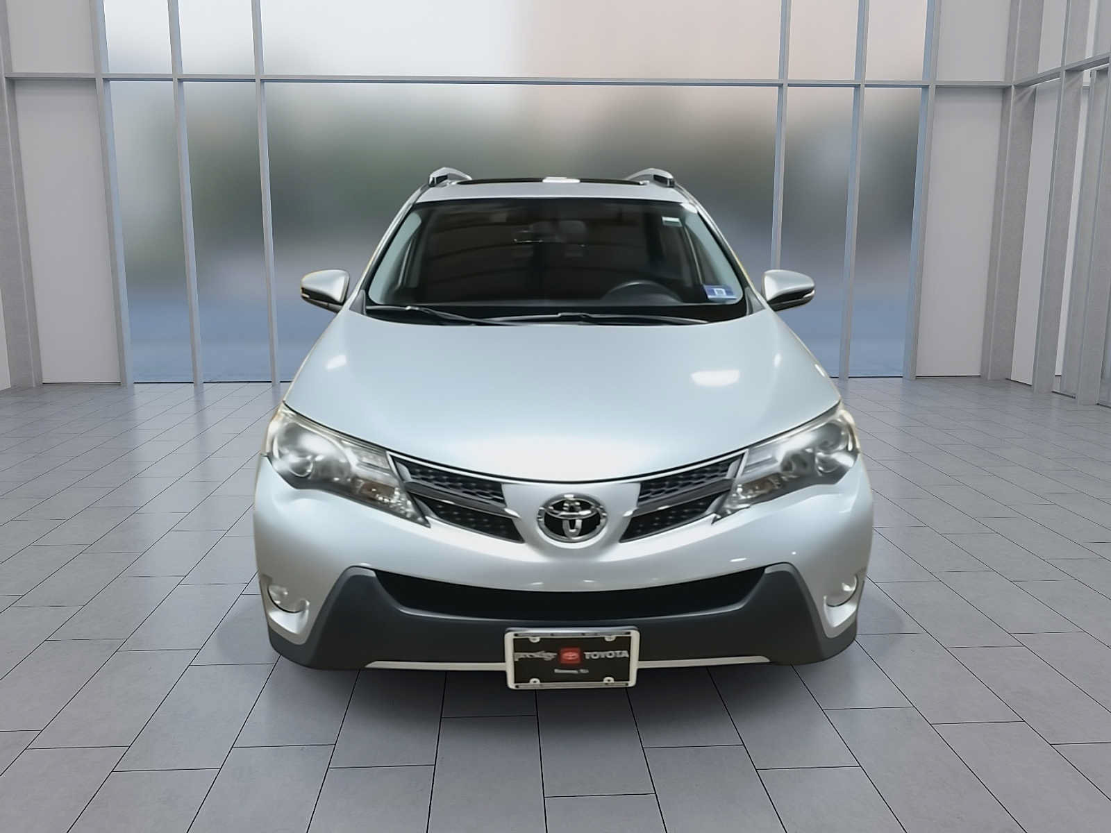 Used 2015 Toyota RAV4 XLE AWD/4WD image 3