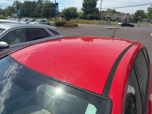 Used 2010 Hyundai Elantra GLS FWD image 5