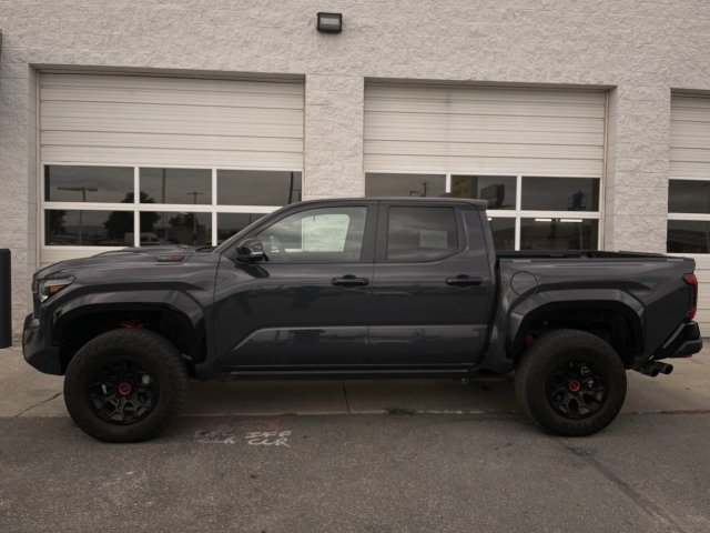 Used 2025 Toyota Tacoma TRD Pro AWD/4WD image 1