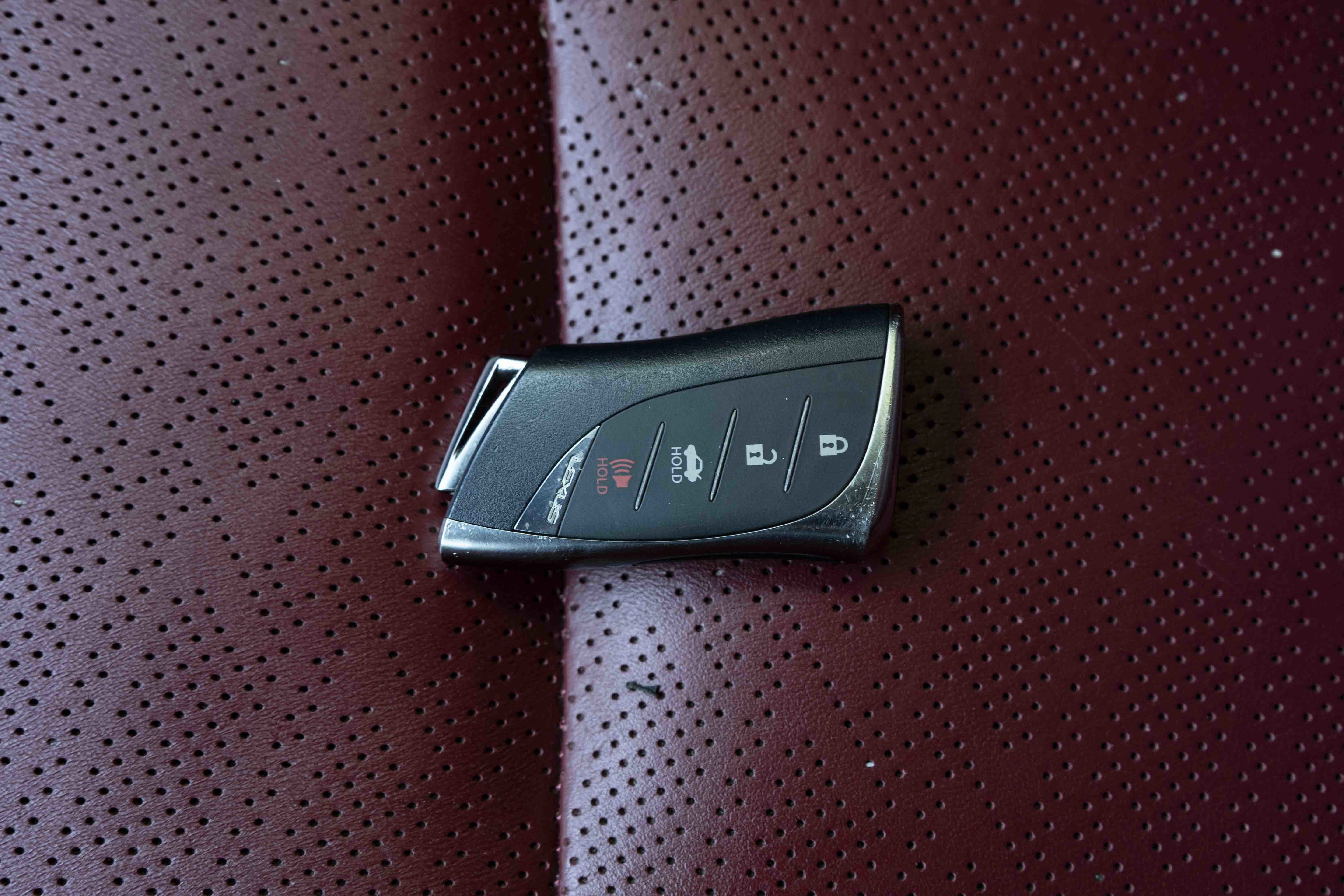 Used 2019 Lexus LS 500 F Sport w/ Accessory Package (Z2) AWD/4WD image 48