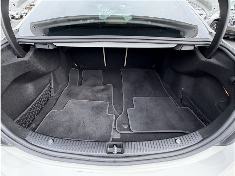 Used 2020 Mercedes-Benz C 300 Sedan image 24