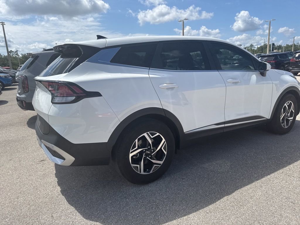 Certified 2023 Kia Sportage LX FWD image 3