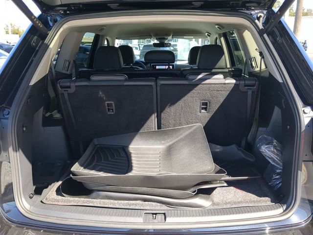 Certified 2024 Volkswagen Atlas SE image 9