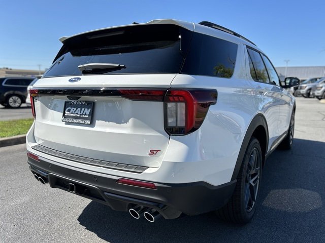 New 2025 Ford Explorer ST image 8