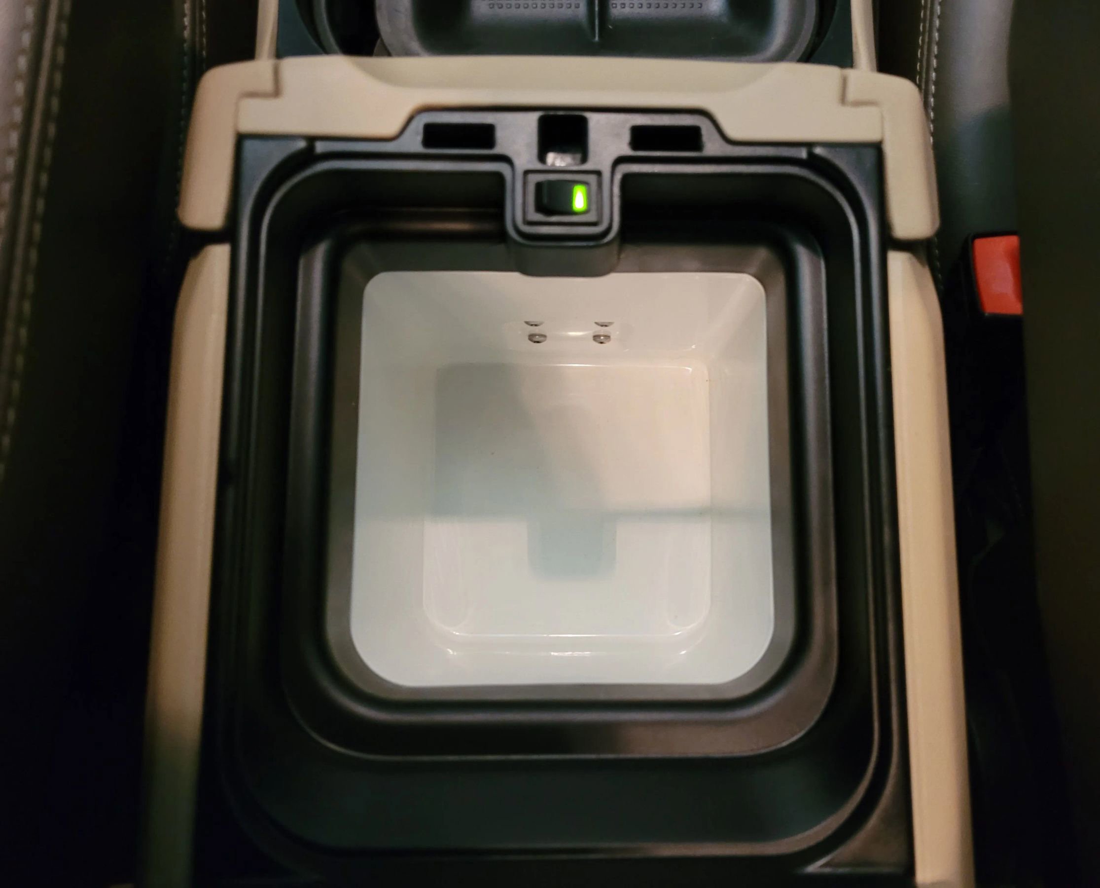 Used 2015 Land Rover LR4 HSE LUX image 39