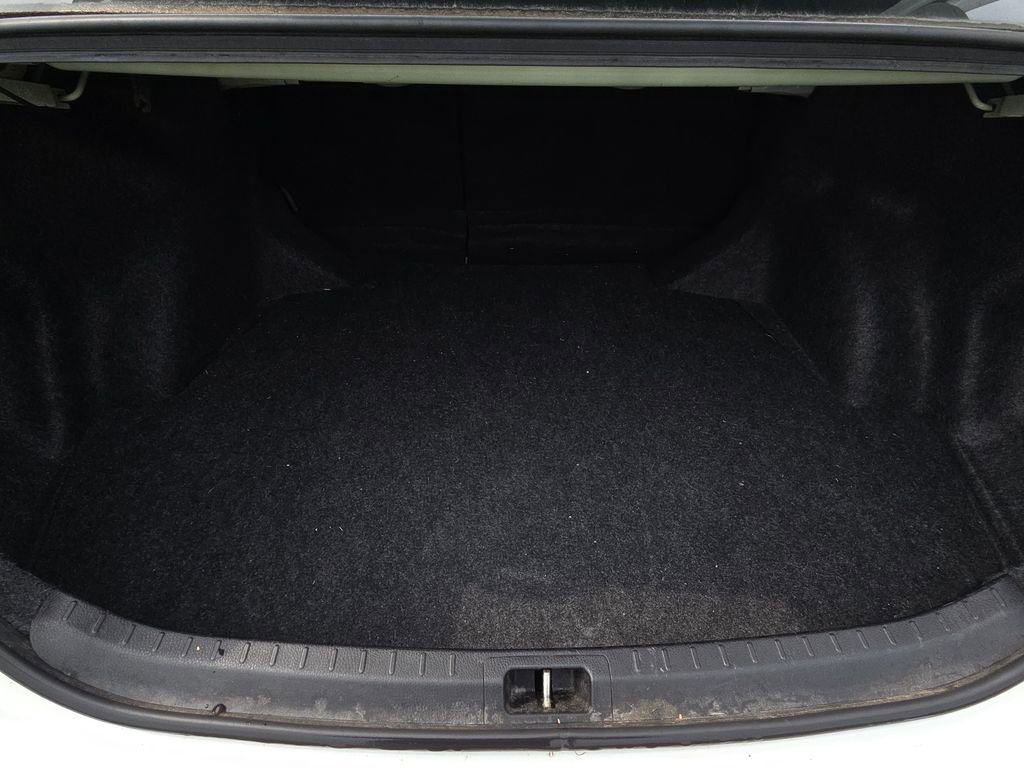 Used 2014 Toyota Corolla LE FWD image 15