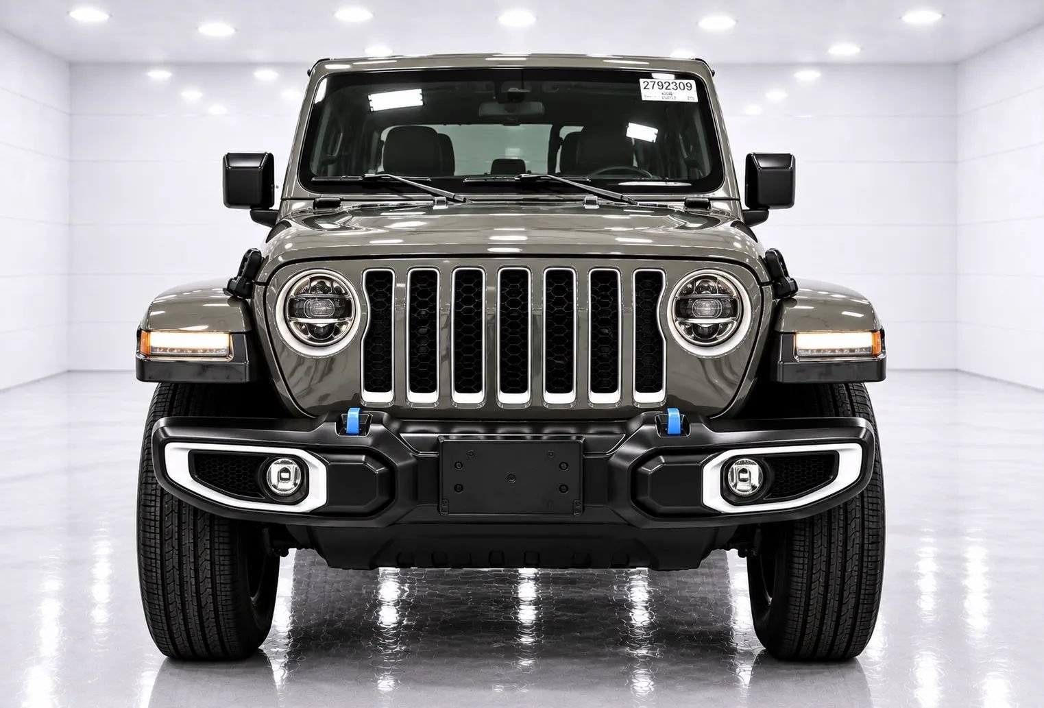 Used 2023 Jeep Wrangler Unlimited Sahara w/ Cold Weather Group AWD/4WD image 8