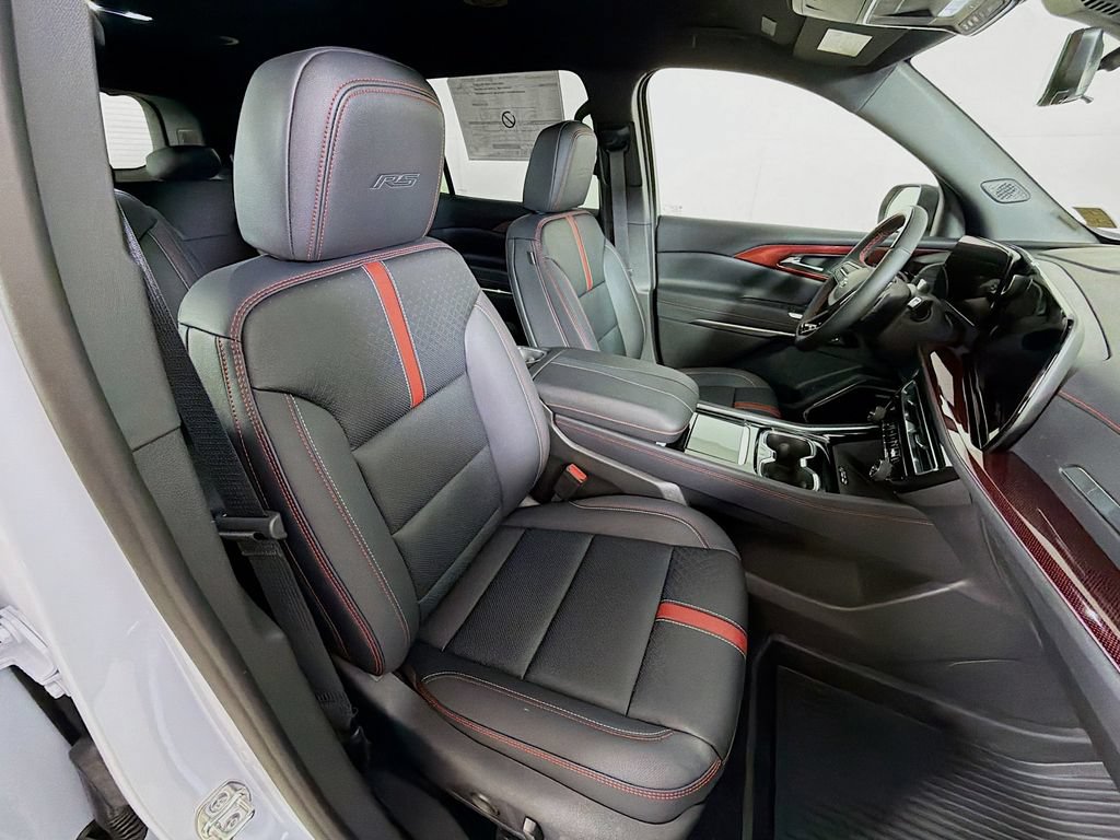 New 2026 Chevrolet Traverse RS w/ LPO, Floor Liner Package AWD/4WD image 25