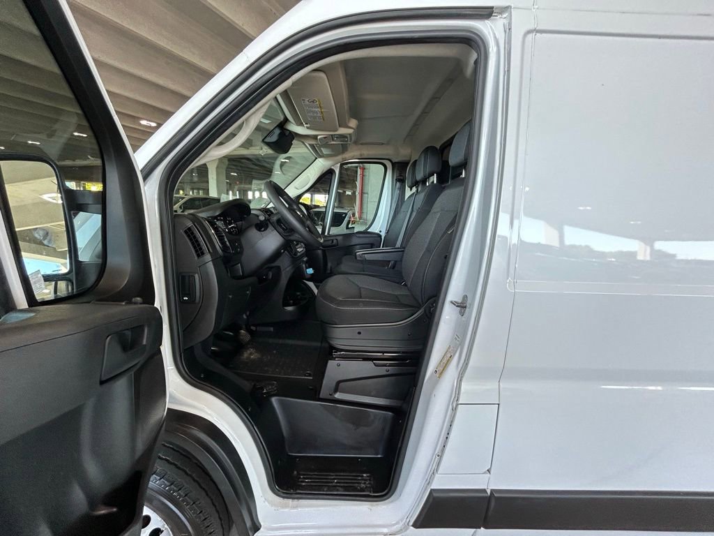 Used 2024 RAM ProMaster 3500 w/ Convenience Group image 9