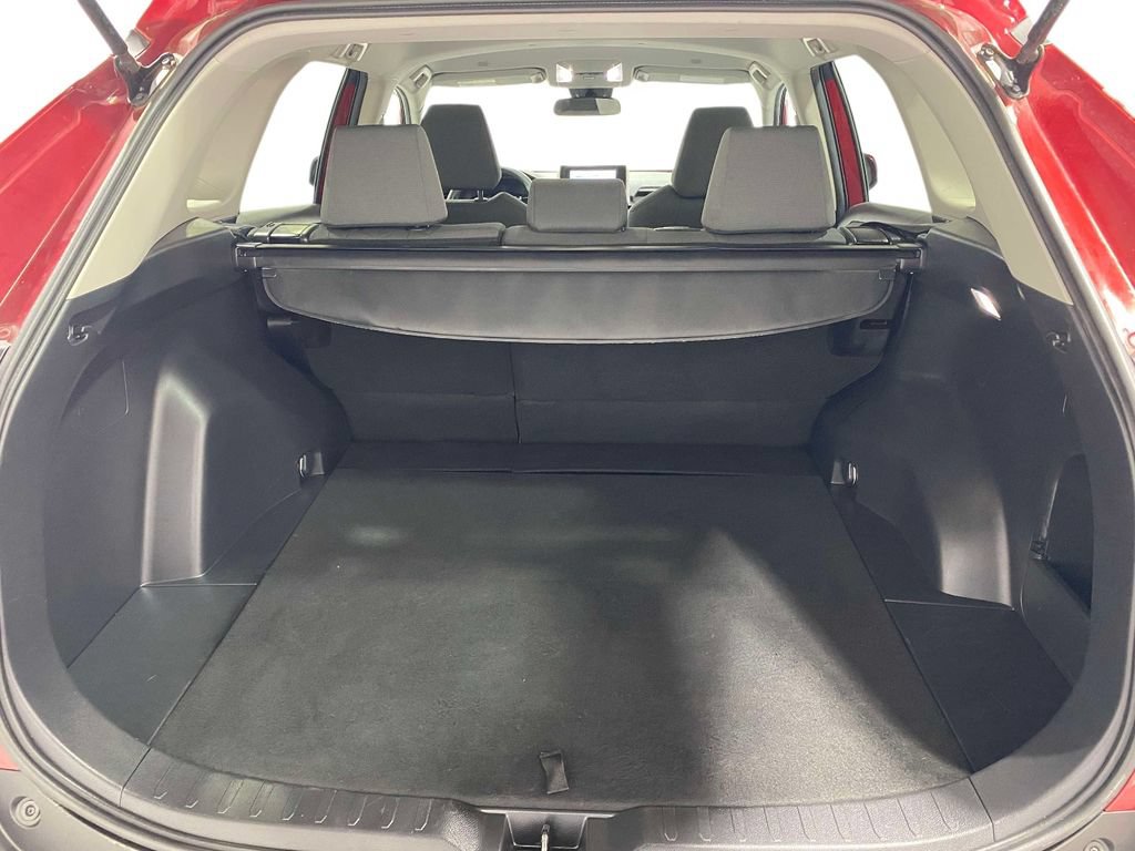 Used 2023 Toyota RAV4 XLE FWD image 11