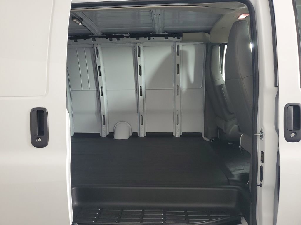 New 2026 Chevrolet Express 3500 Extended w/ Driver Convenience Package image 13