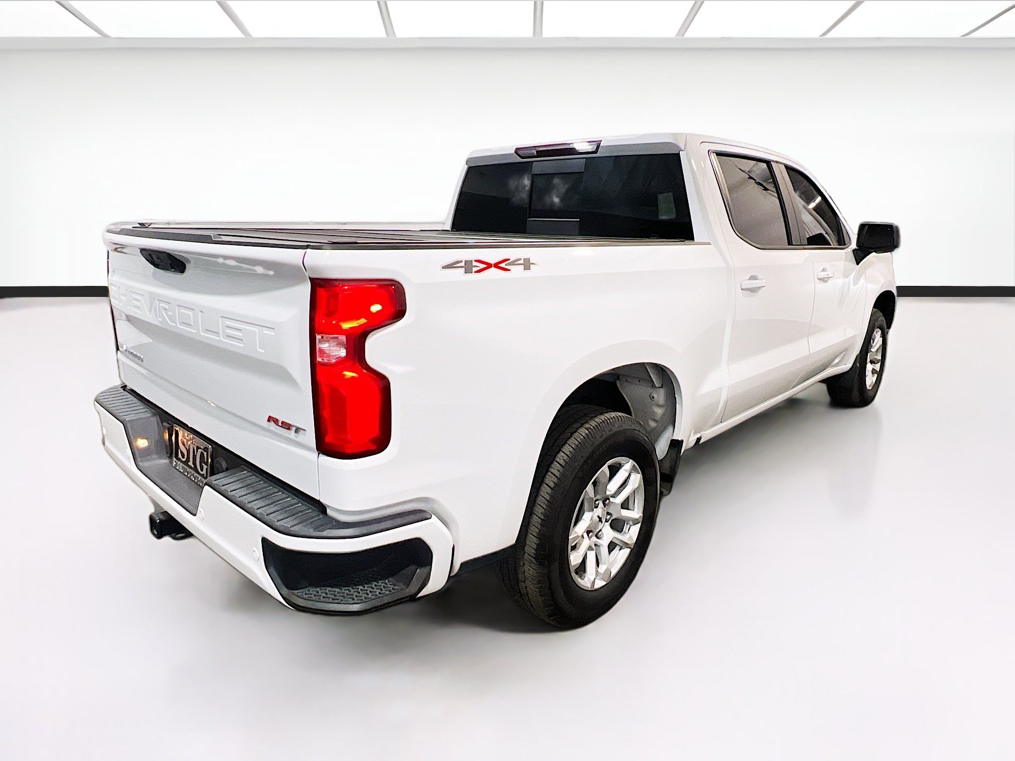Used 2024 Chevrolet Silverado 1500 RST w/ Convenience Package II AWD/4WD image 4