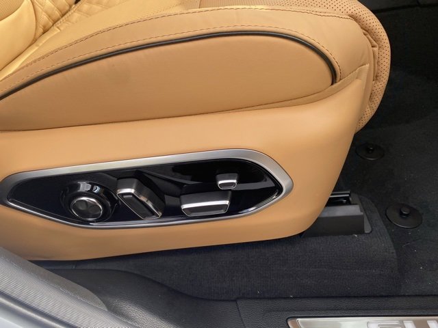 New 2025 Jeep Grand Cherokee Summit image 30