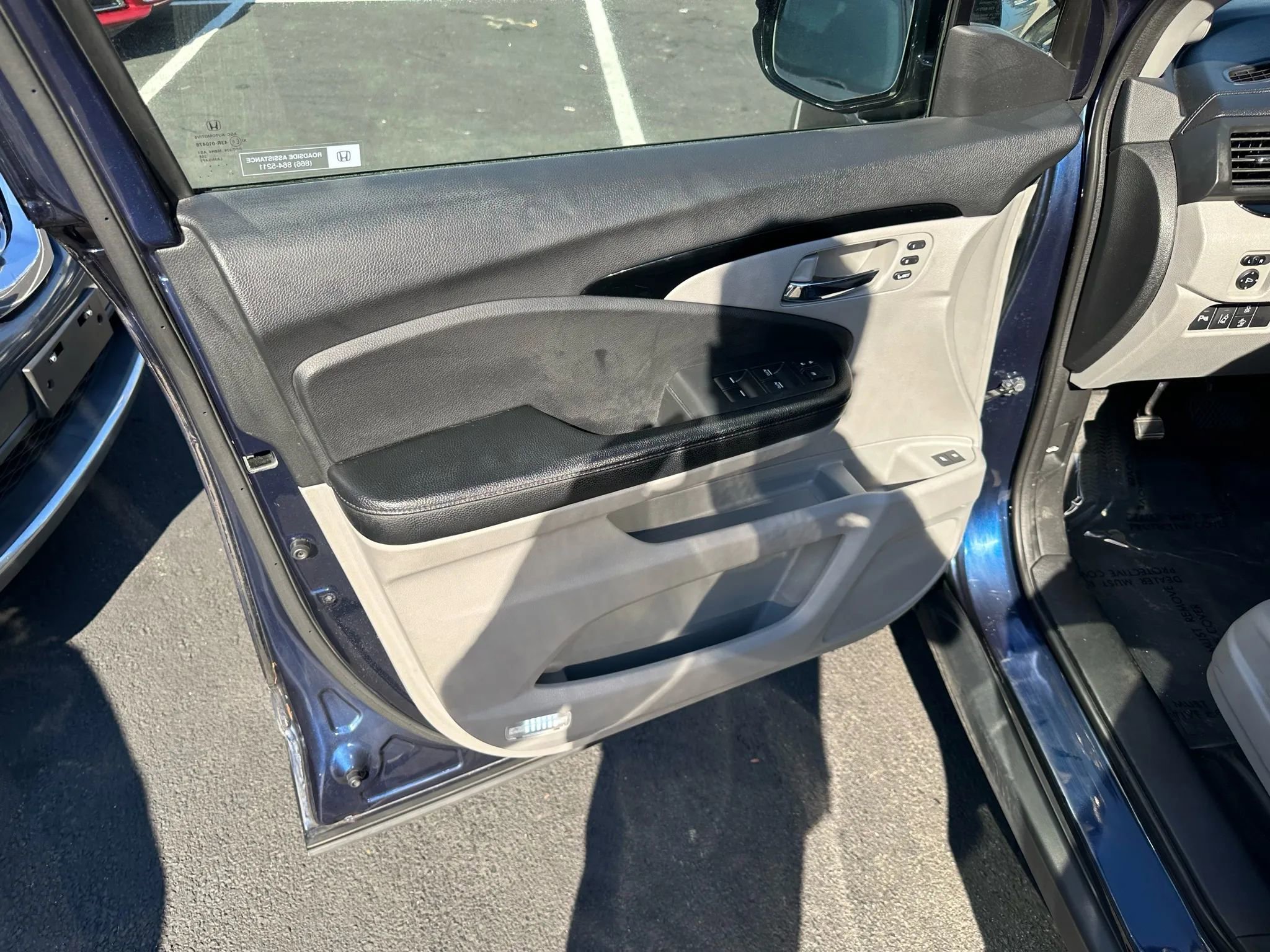 Used 2017 Honda Pilot Touring image 27