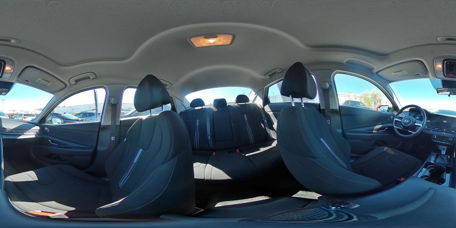 Used 2025 Hyundai Elantra SEL image 37