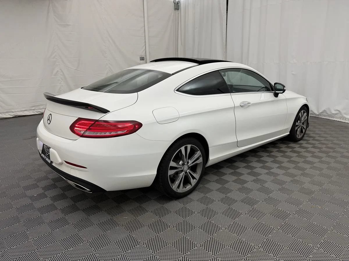 Used 2017 Mercedes-Benz C 300 4MATIC Coupe image 4