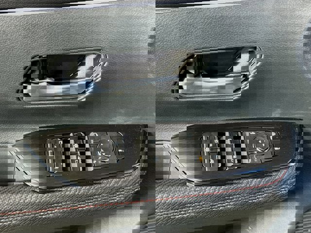 New 2026 Nissan Kicks SR w/ SR Premium Package image 19