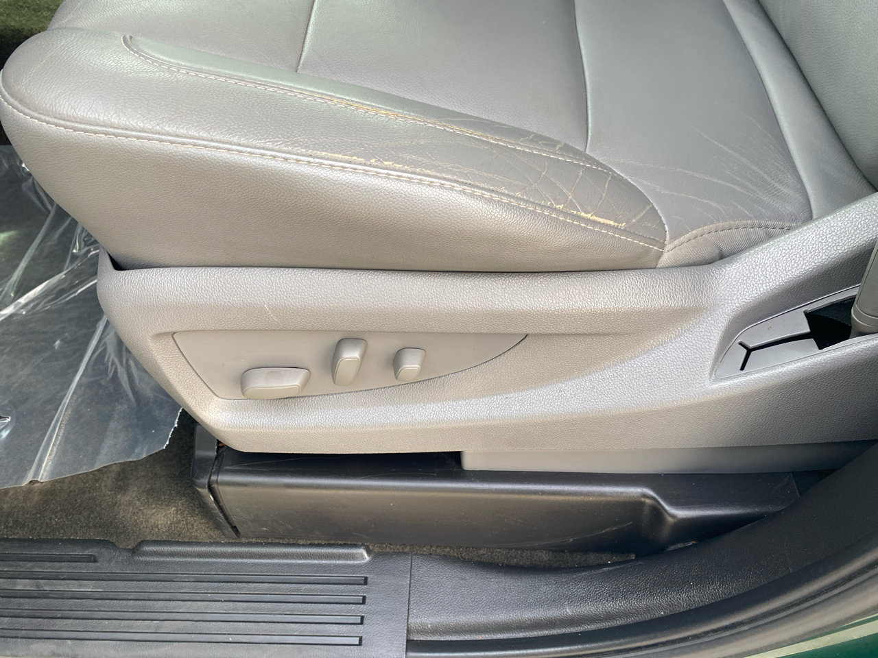 Used 2014 GMC Sierra 1500 SLT w/ SLT Preferred Package image 16