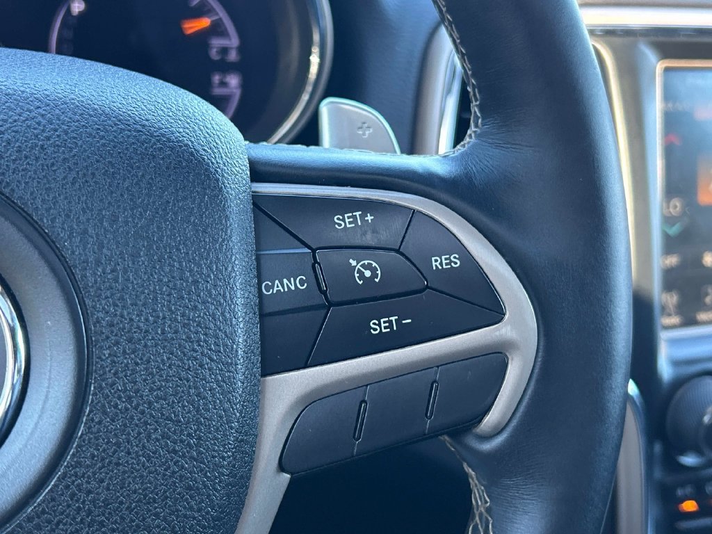 Used 2017 Jeep Grand Cherokee Limited AWD/4WD image 23