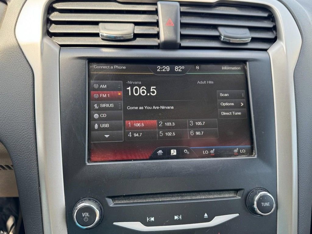 Used 2014 Ford Fusion SE w/ Equipment Group 502A image 19