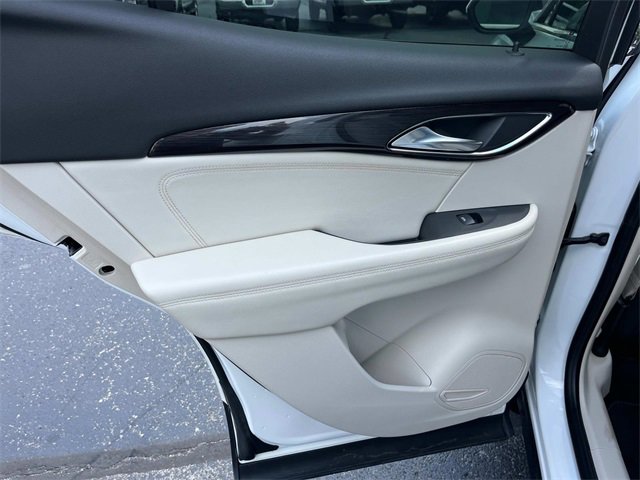 Used 2023 Buick Envision Essence image 18