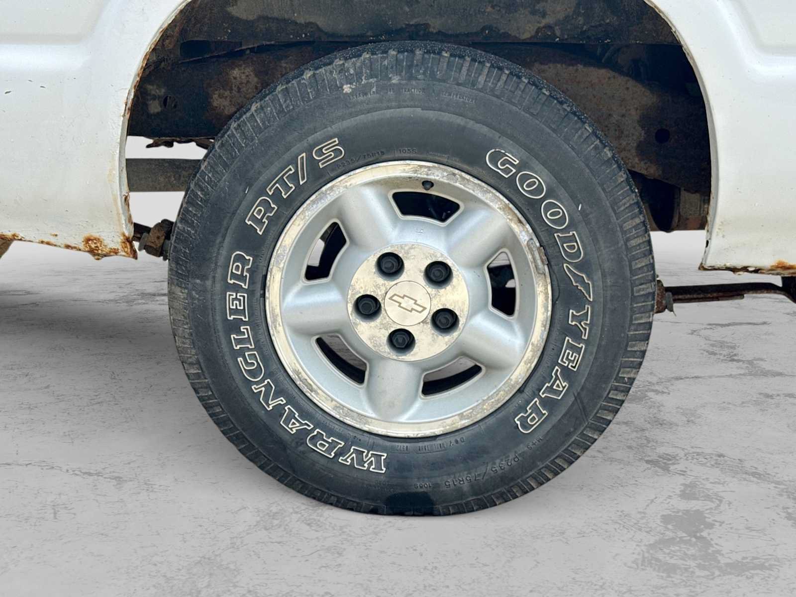 Used 2002 Chevrolet S10 Pickup LS w/ LS Preferred Equipment Group AWD/4WD image 12