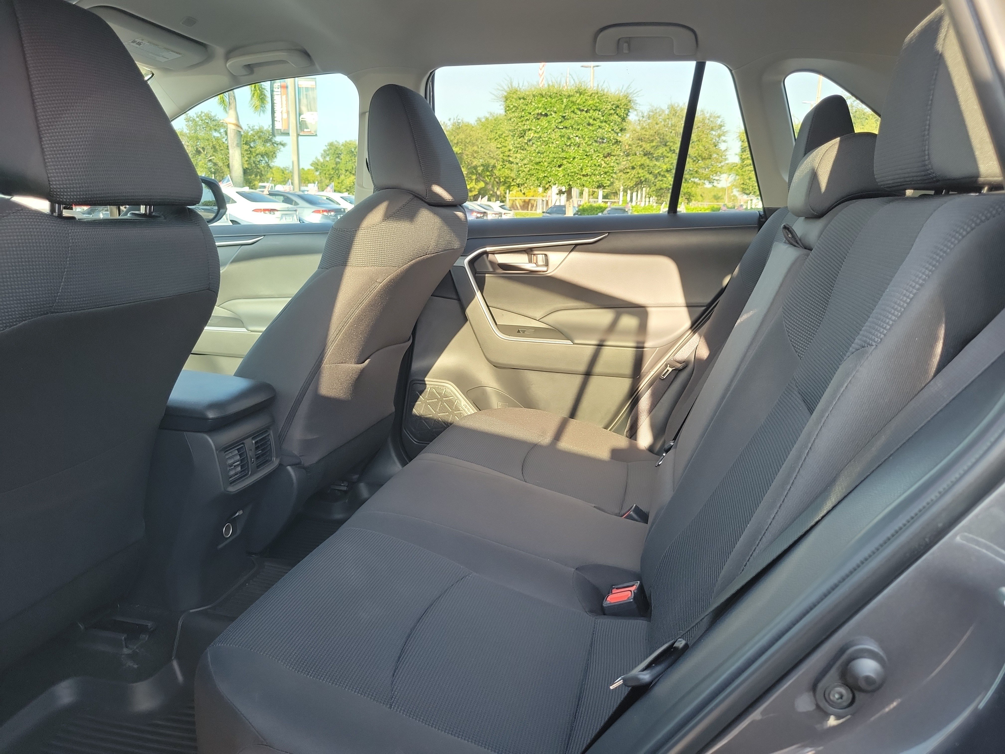 Used 2025 Toyota RAV4 LE FWD image 18