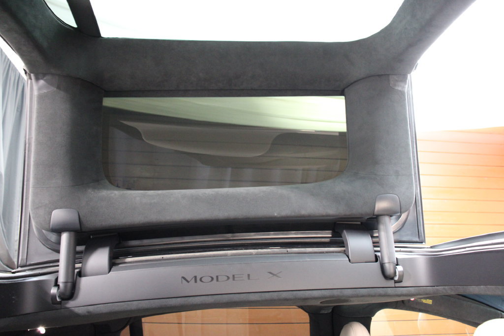 Used 2023 Tesla Model X AWD/4WD image 11