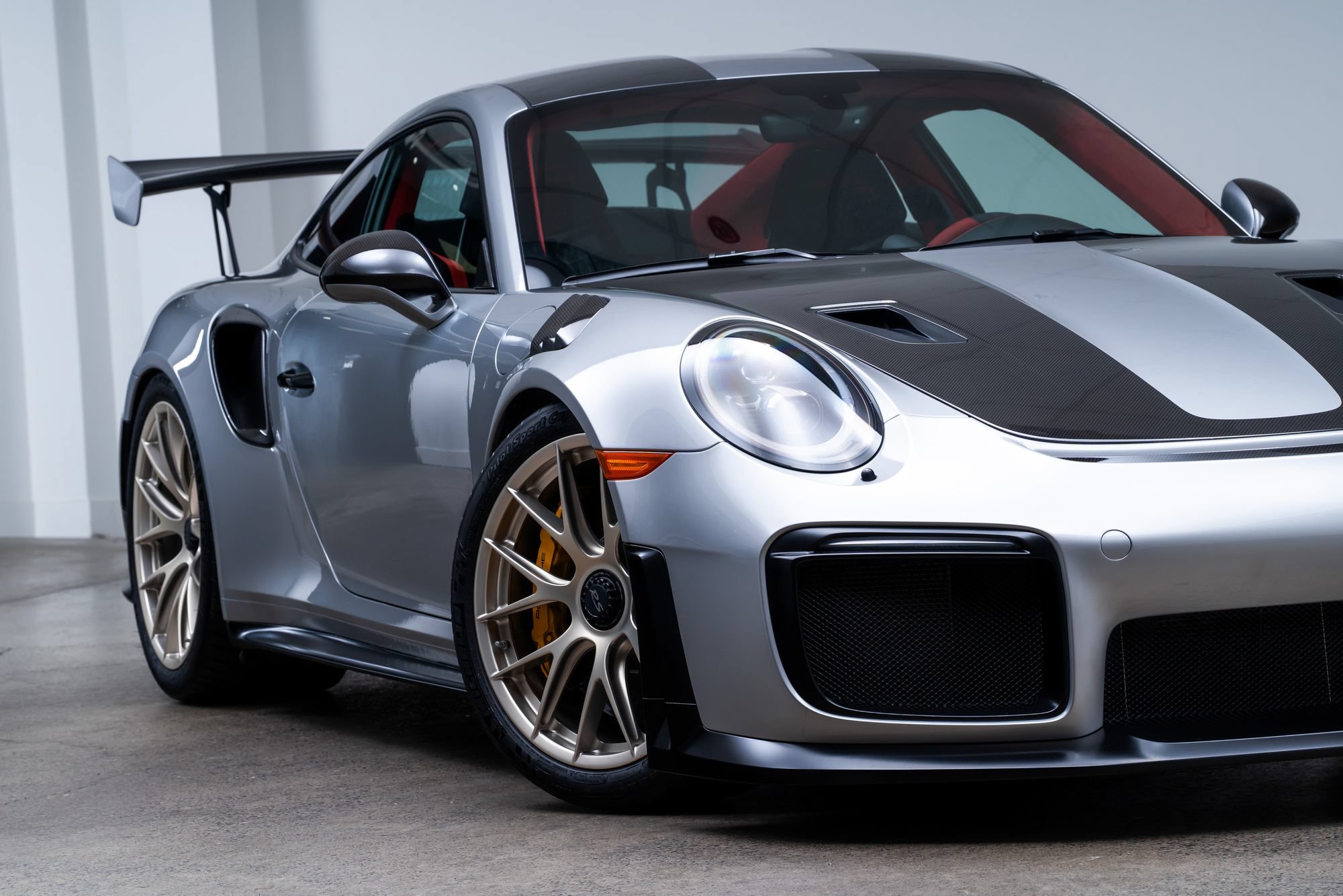Used 2018 Porsche 911 GT2 RS w/ Weissach Package RWD image 8