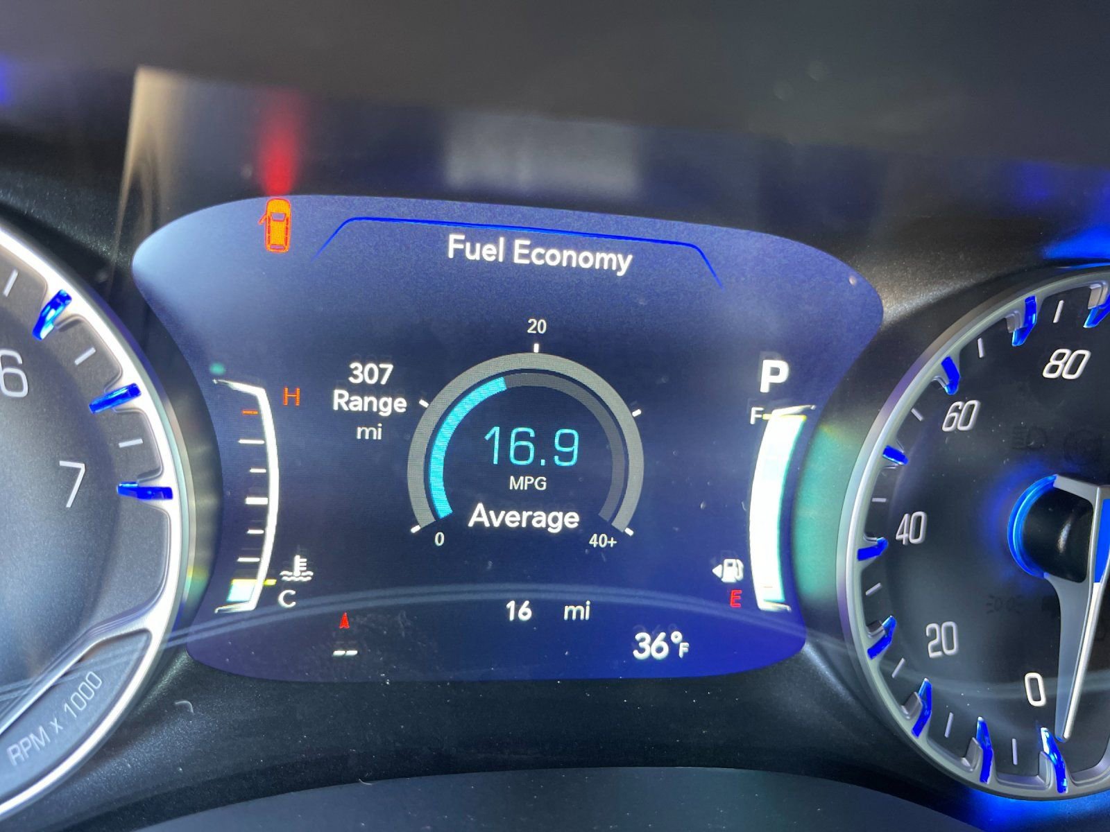 New 2026 Chrysler Pacifica Select image 30