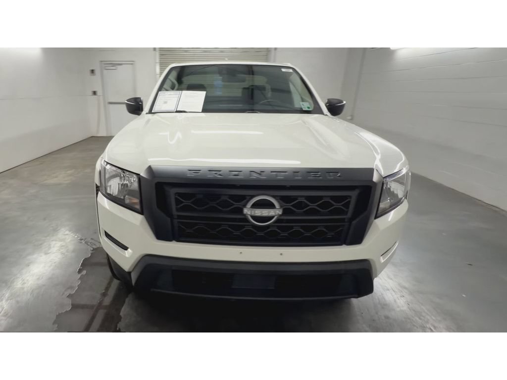 Used 2022 Nissan Frontier S RWD image 3