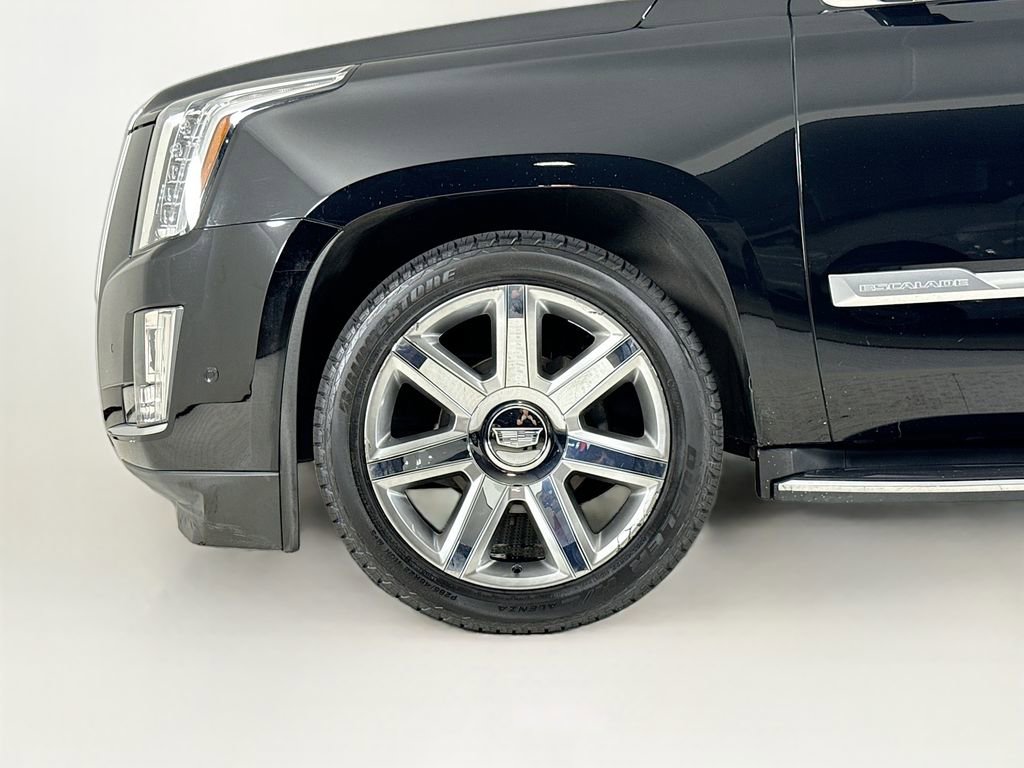 Used 2019 Cadillac Escalade Luxury image 28