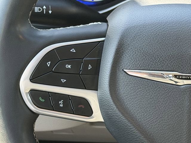 Used 2023 Chrysler Voyager LX FWD image 12