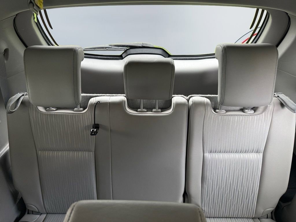 Used 2014 Toyota Highlander Plus FWD image 21