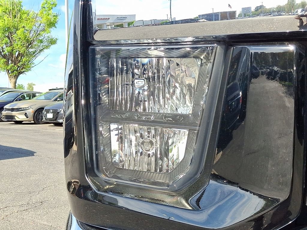 Used 2022 Chevrolet Silverado 2500 LT w/ Convenience Package image 9