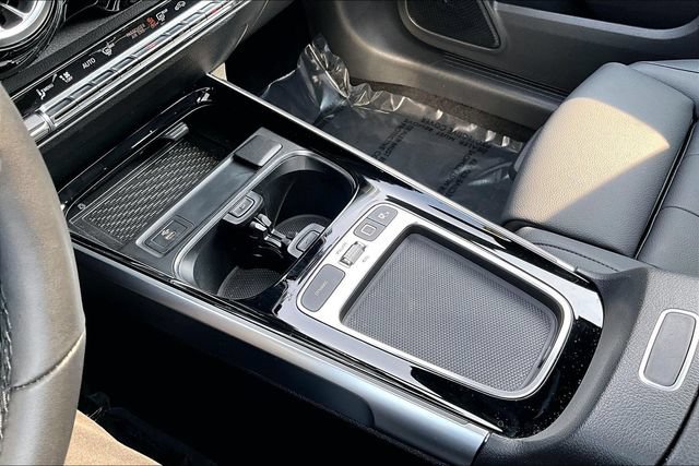 Used 2026 Mercedes-Benz GLB 250 4MATIC image 13