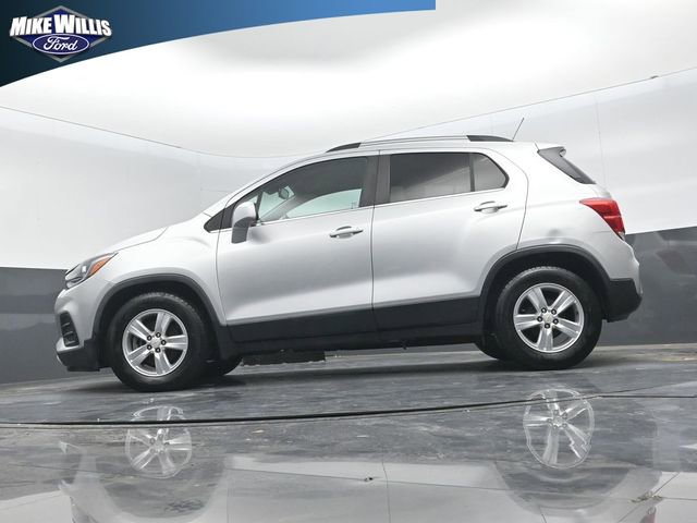 Used 2018 Chevrolet Trax LT w/ LT Convenience Package FWD image 20