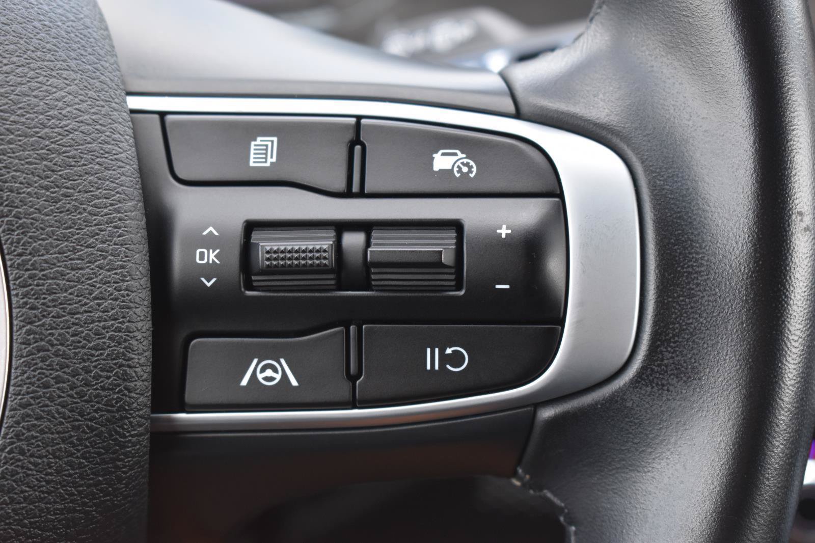 Used 2023 Kia Sportage X-Line AWD/4WD image 11