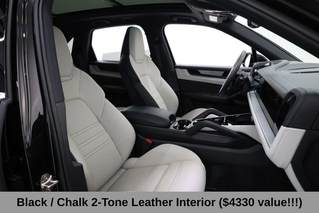 Used 2026 Porsche Cayenne AWD/4WD image 12