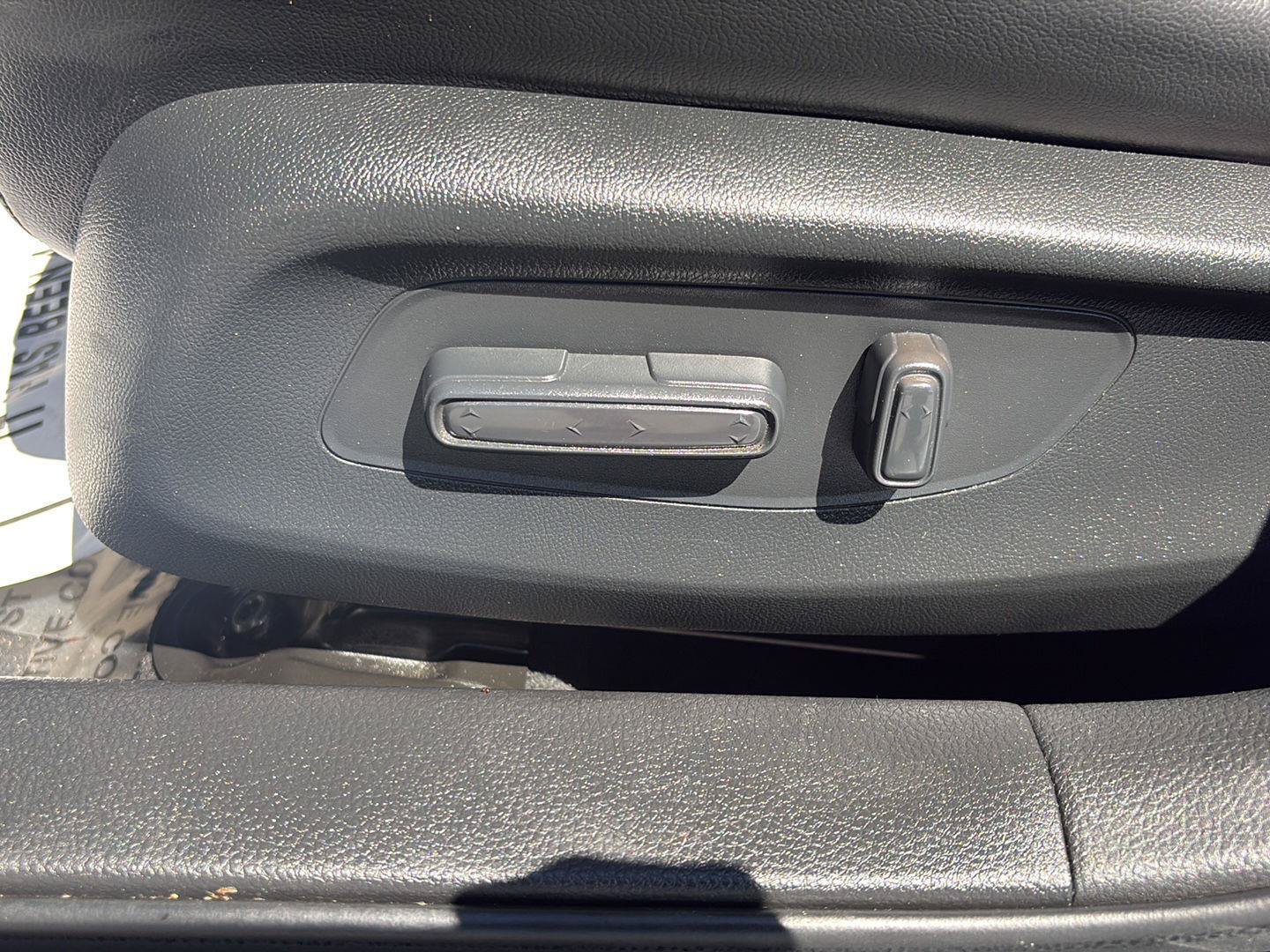 Used 2024 Honda Civic Touring image 27