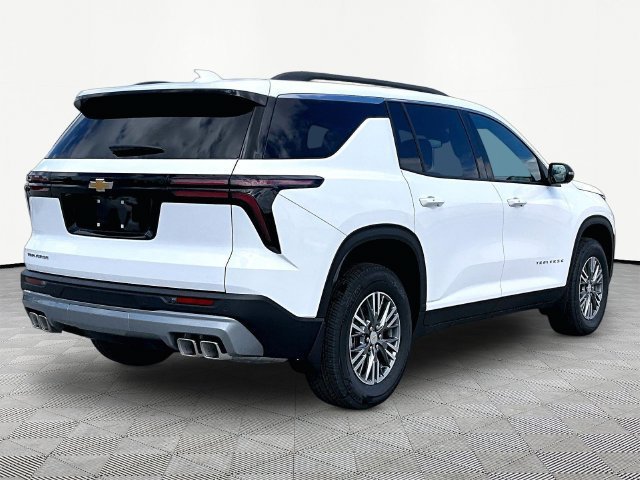New 2027 Chevrolet Traverse LT FWD image 6